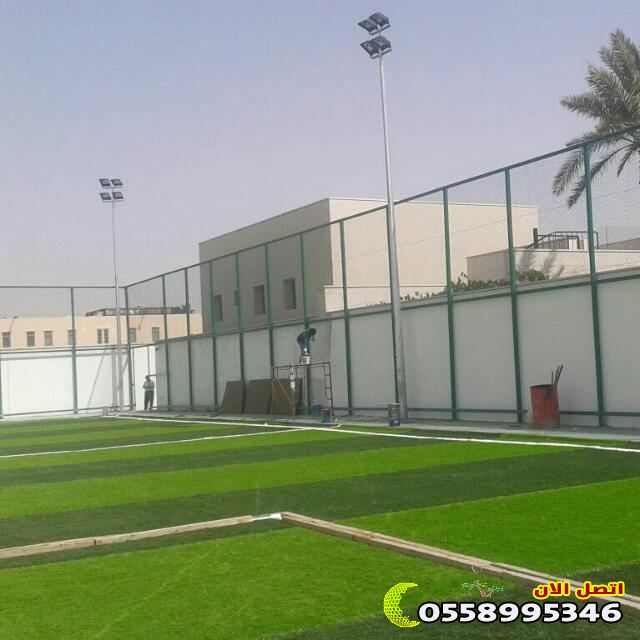 شبوك وسياجات الملاعب الرياضية